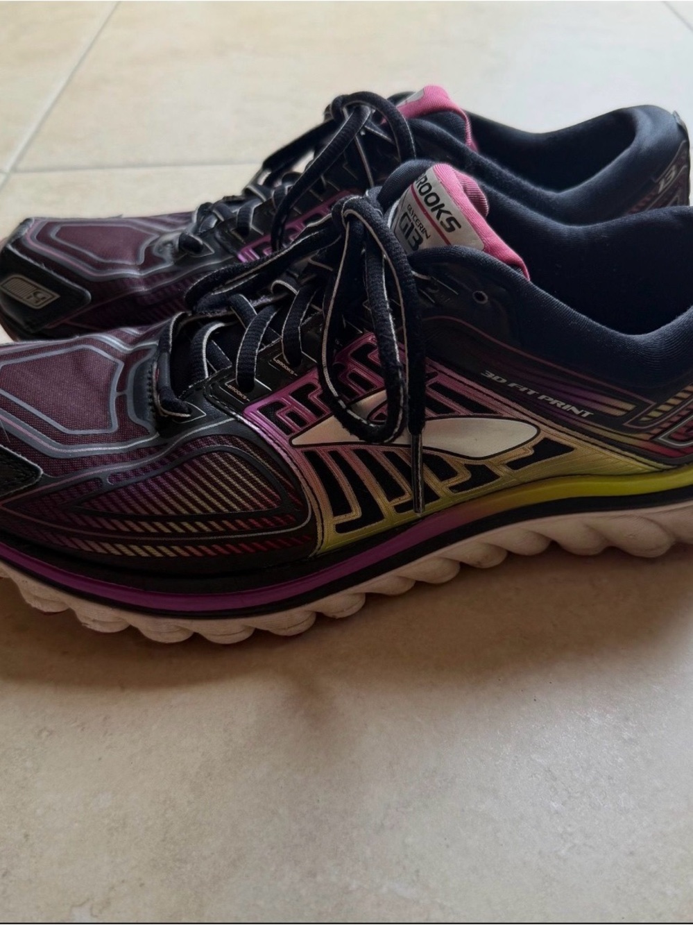 Women’s Size 10 Brooks Glycerin G13 Running Shoes